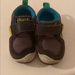 Plae TY Shoes - size 6 toddler